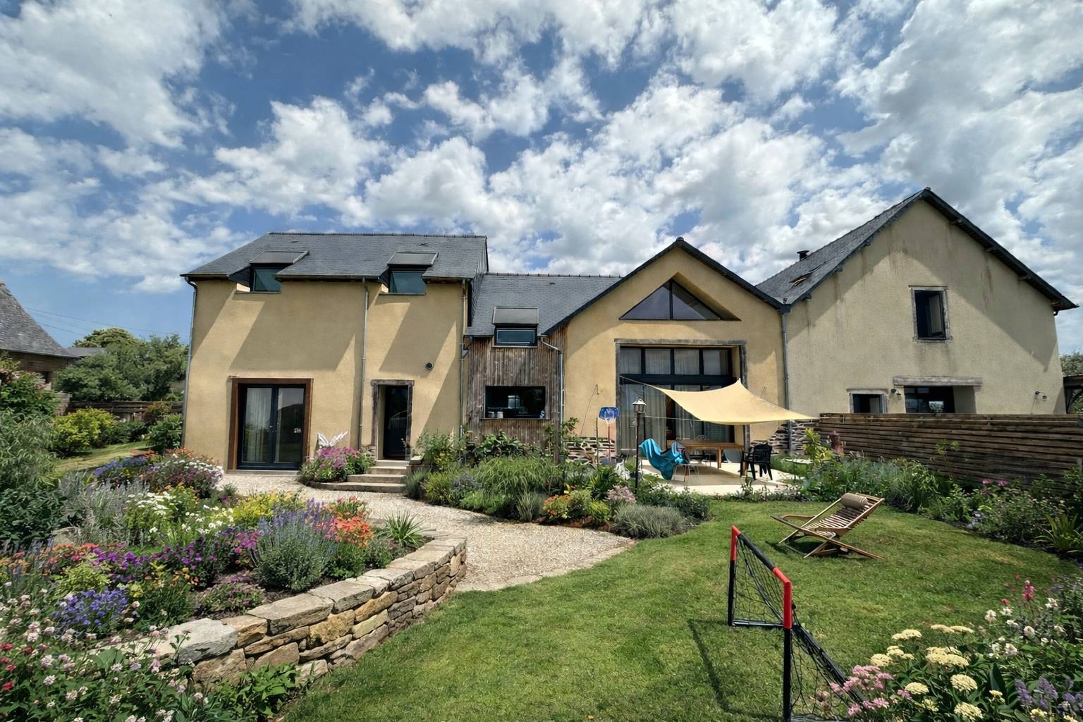 Rénovation maison LA CHAPELLE DES FOUGERETZ (35)